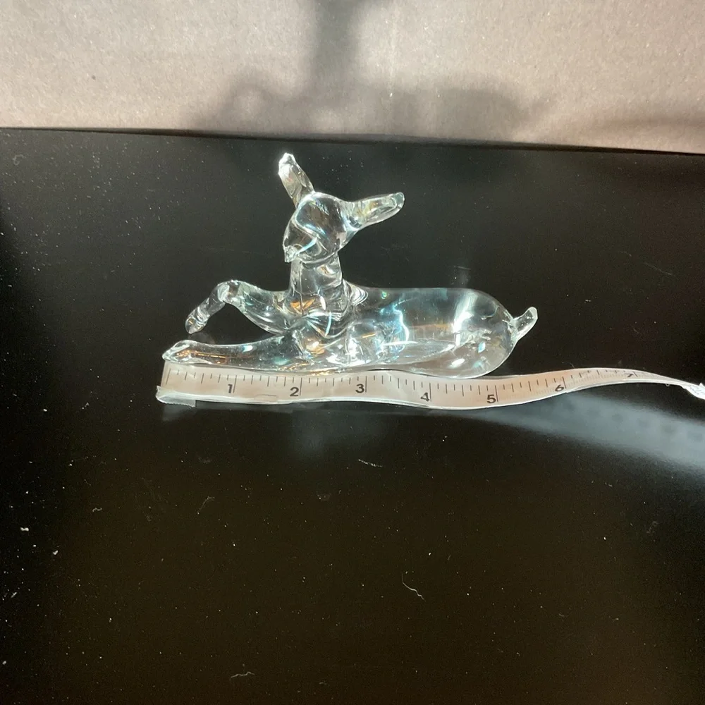 Vintage Pilgrim Art Glass Deer Laying Down Collectible Paperweight Figurine